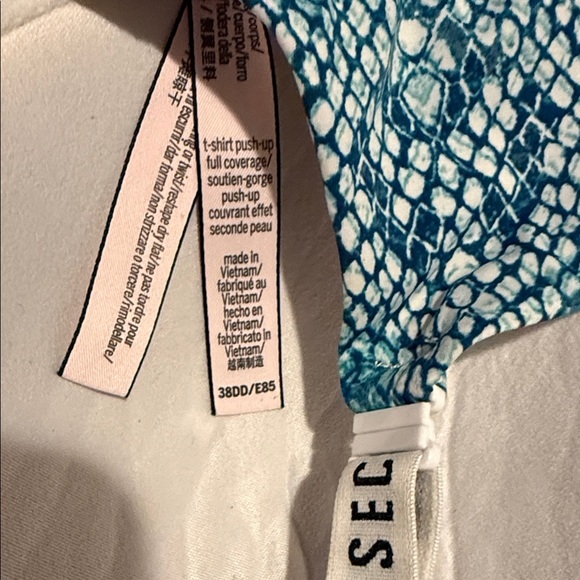 Victoria's Secret Teal Snake Print Bra 38DD/E85 - Picture 5 of 9